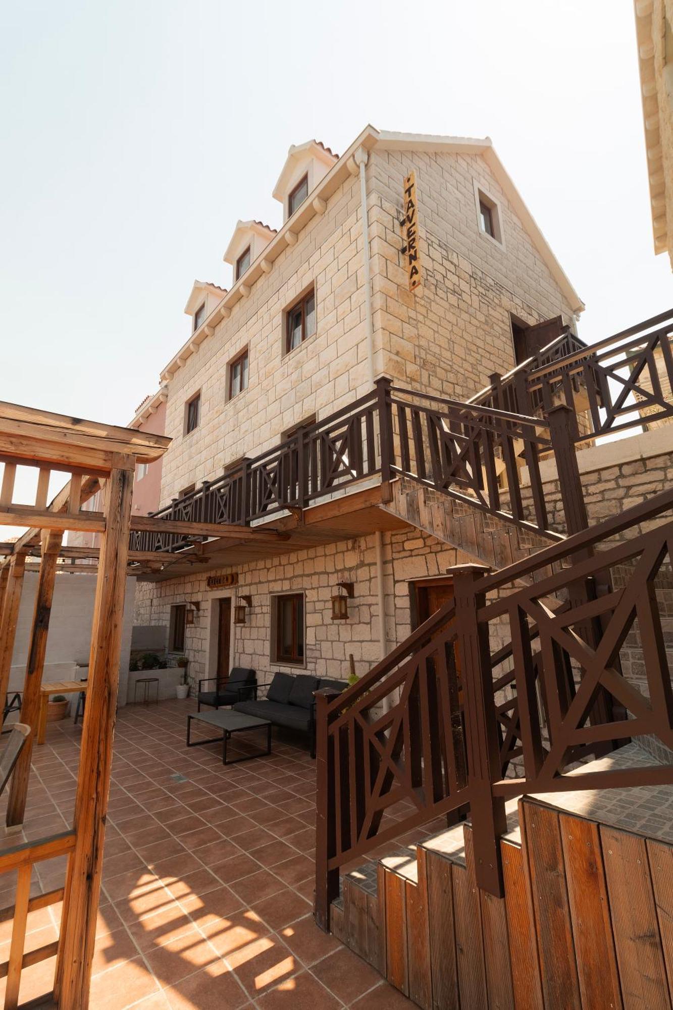 Taverna & Rooms سوتيفان المظهر الخارجي الصورة